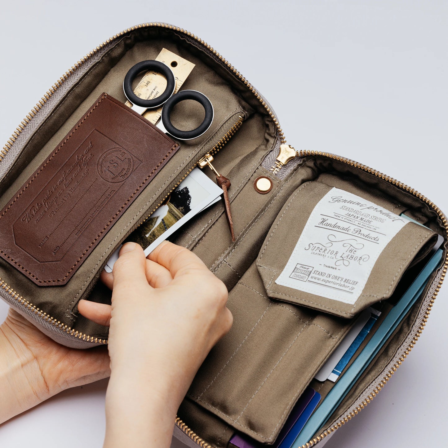 The Superior Labor M Canvas Mission Case - Red