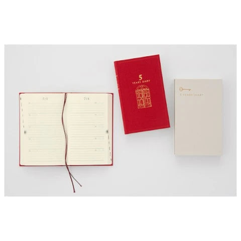 Midori 5 Year Diary - Gate: Red