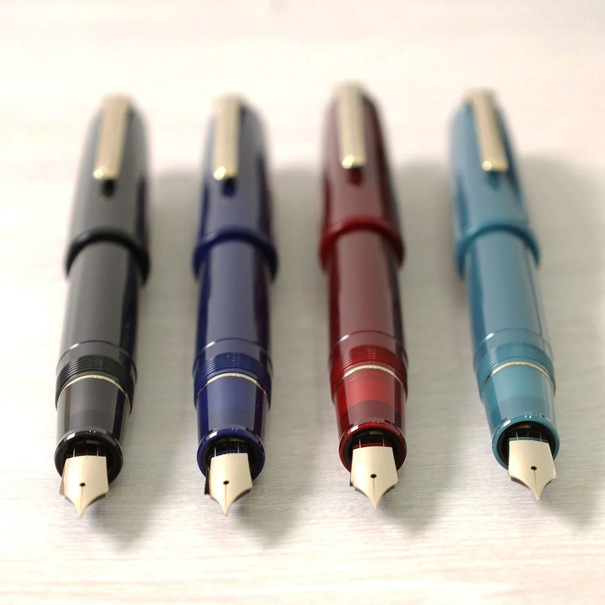 Sailor 1911L Casual L Stable Fountain Pen - Muted Red with Gold Trim