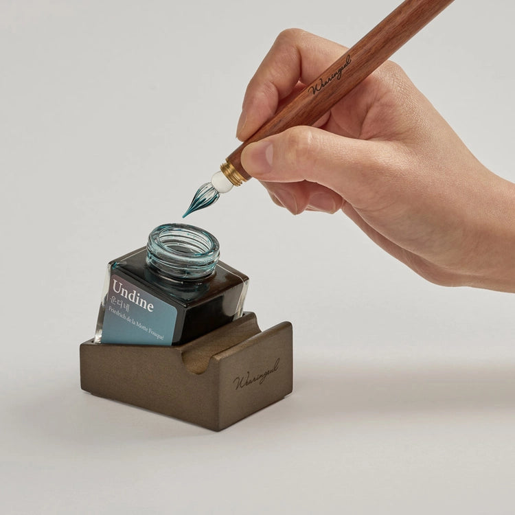 Wearingeul Wood Ink & Pen Rest