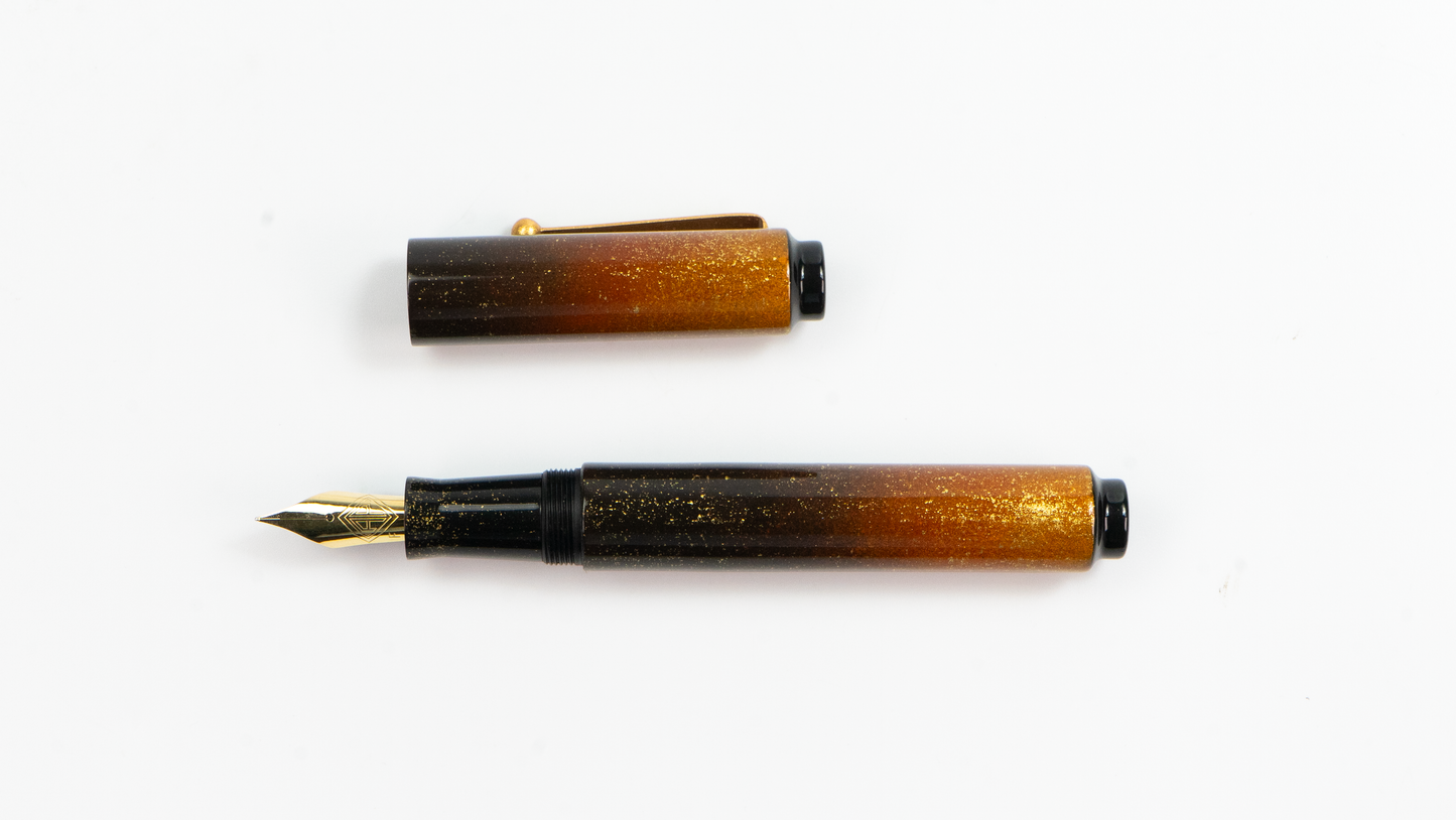 AP Limited Editions Urushi Lacquer Art 14K Fountain Pen - Kinsaji: Gold Sand Ground
