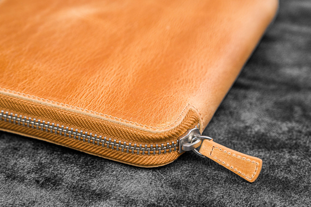Galen Leather Zippered 20 Slots Pen Case - Crazy Horse Honey Ochre