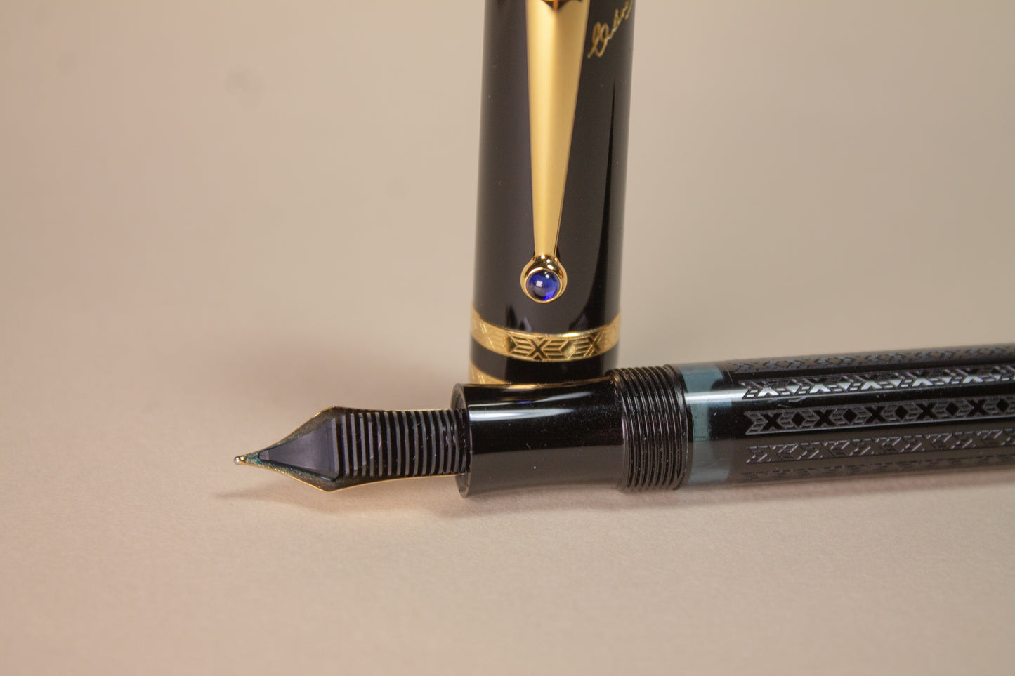 Pre-Owned Montblanc Writers Edition Dostoevsky Fountain Pen