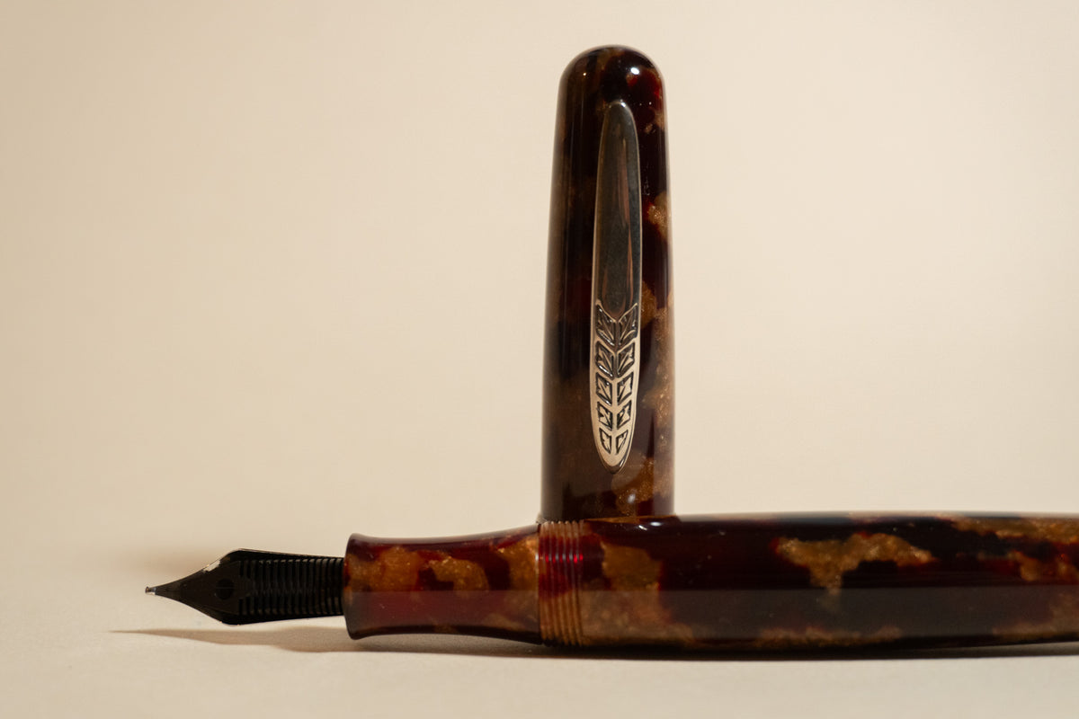 Pre-Owned Stipula Etruria Amber Fountain Pen - Medium