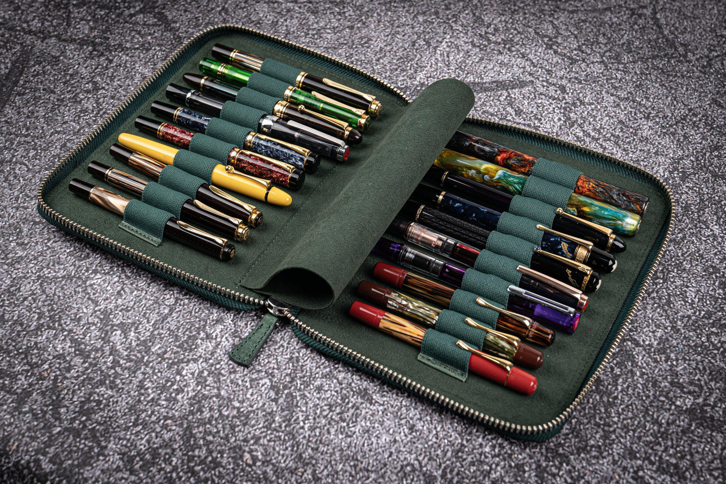 Galen Leather Zippered 20 Slots Pen Case - Crazy Horse Navy Blue