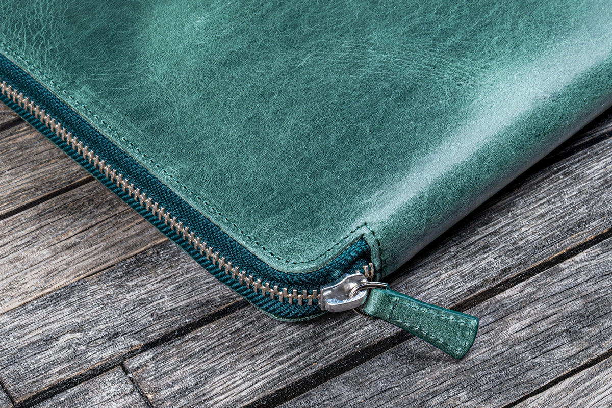 Galen Leather B5 Zippered Notebook Folio - Crazy Horse Forest Green