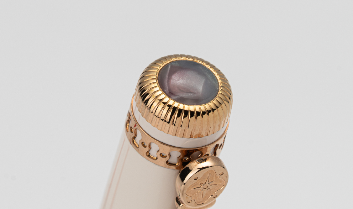 Dominant Industry Keyno Fountain Pen - No. 014 Cherishment