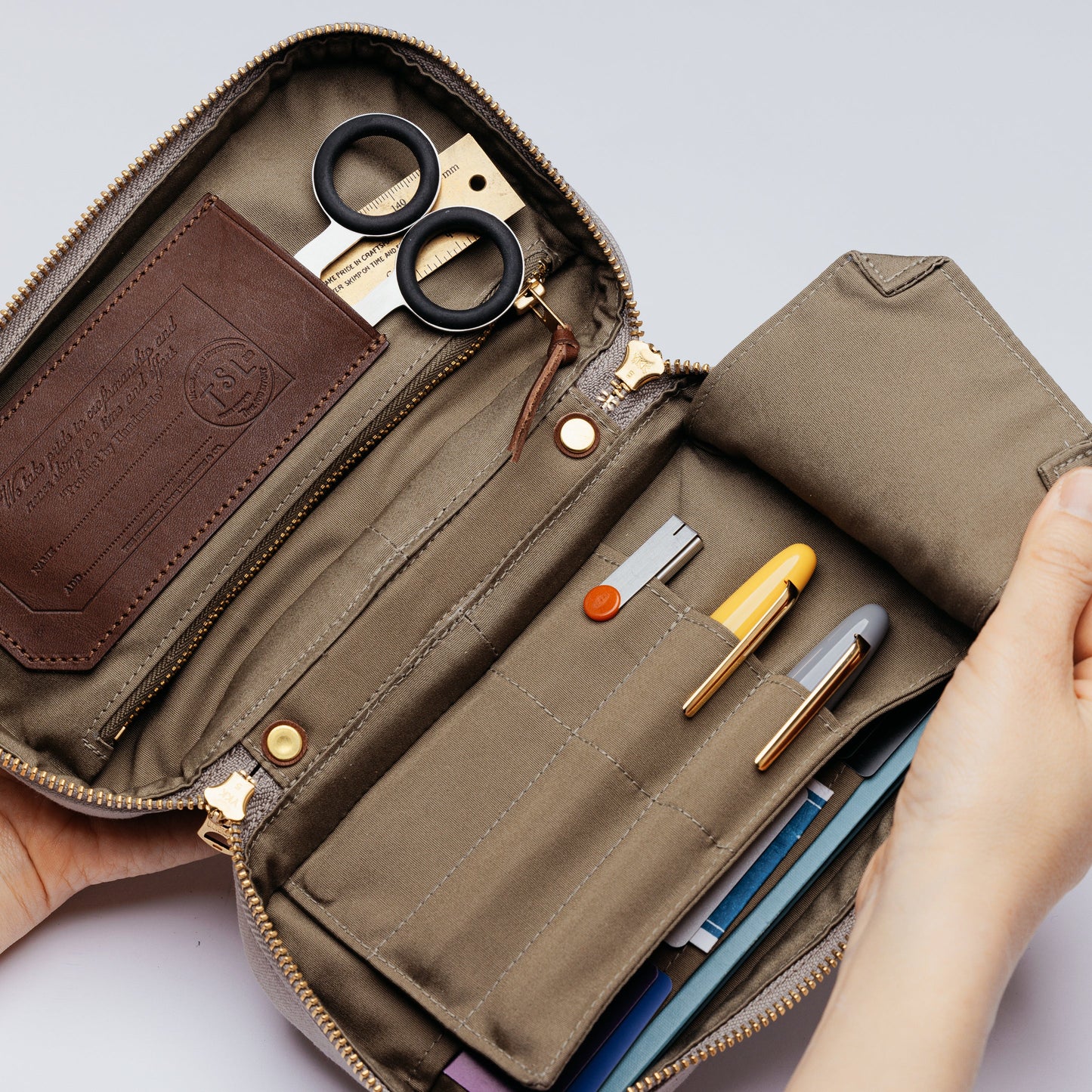 The Superior Labor M Canvas Mission Case - Red