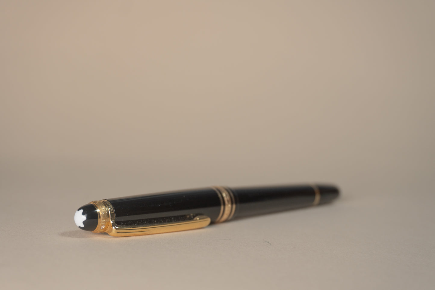 Pre-Owned Montblanc Meisterstück 145 75th Anniversary Edition Fountain Pen - Medium