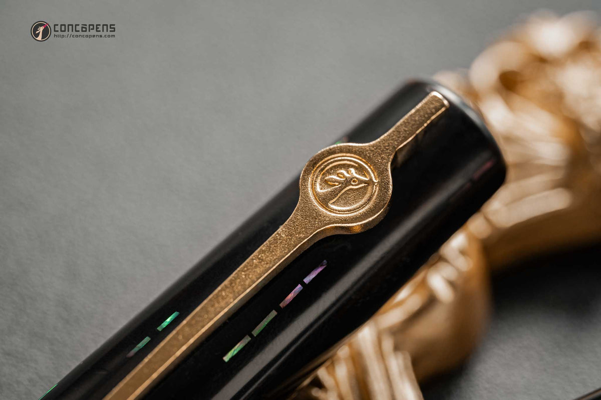 ConCoPens Traditional Vietnamese Lacquer Fountain Pen - Aurora