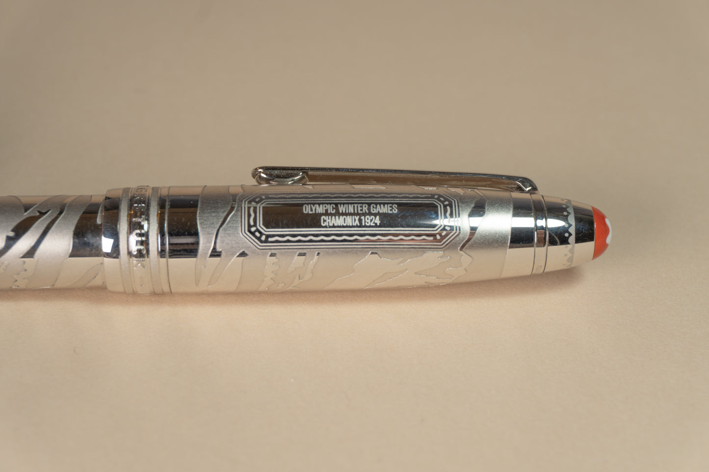 Pre-Owned Montblanc Meisterstuck x Olympic Heritage Chamonix 1924 Solitaire LeGrand Fountain Pen - Fine