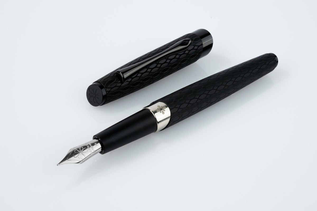 Diplomat Cobra Fountain Pen - Black Guilloche
