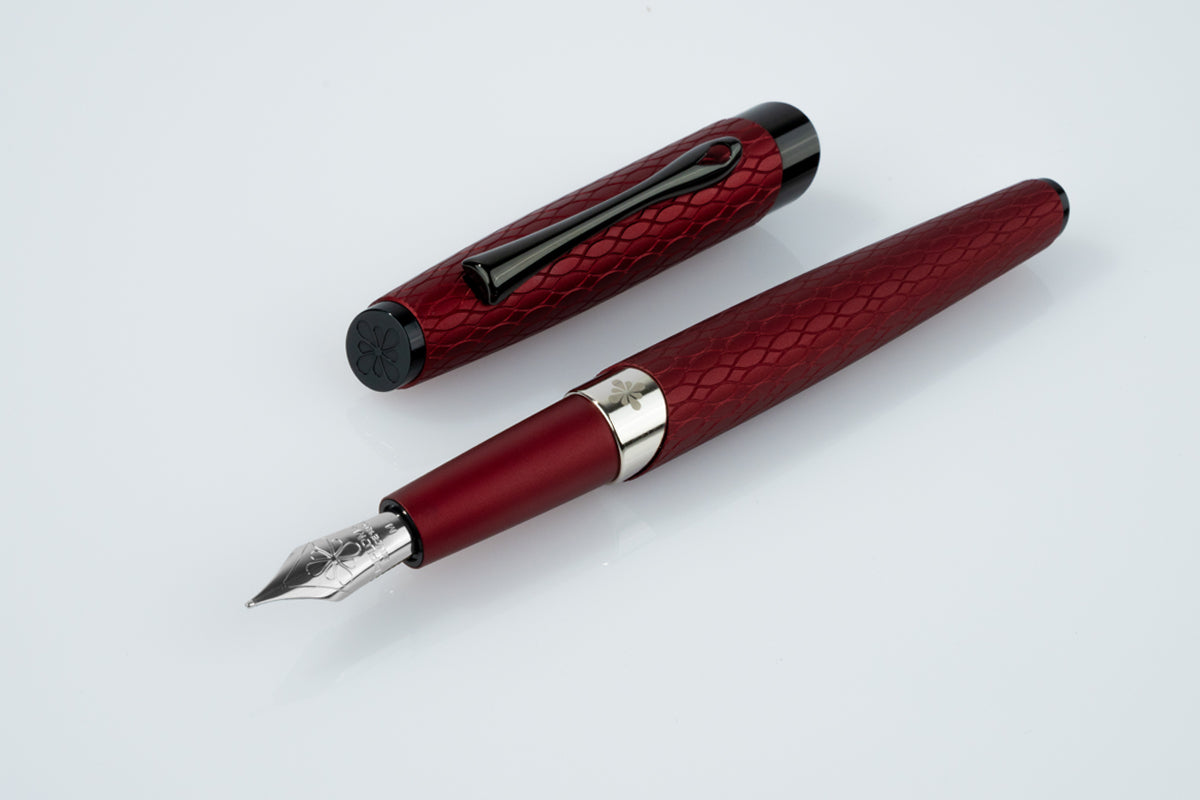 Diplomat Cobra Fountain Pen - Burgundy Guilloche