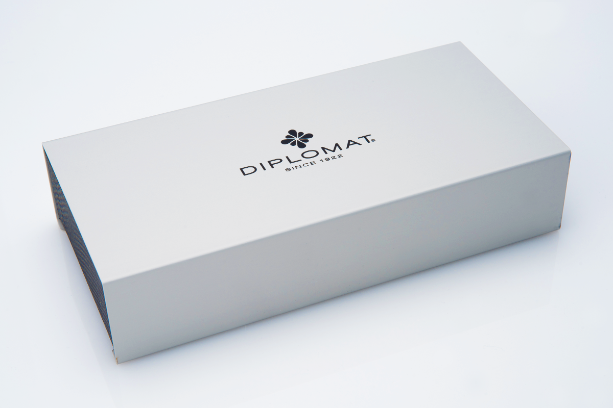 Diplomat Cobra Fountain Pen - Black Guilloche