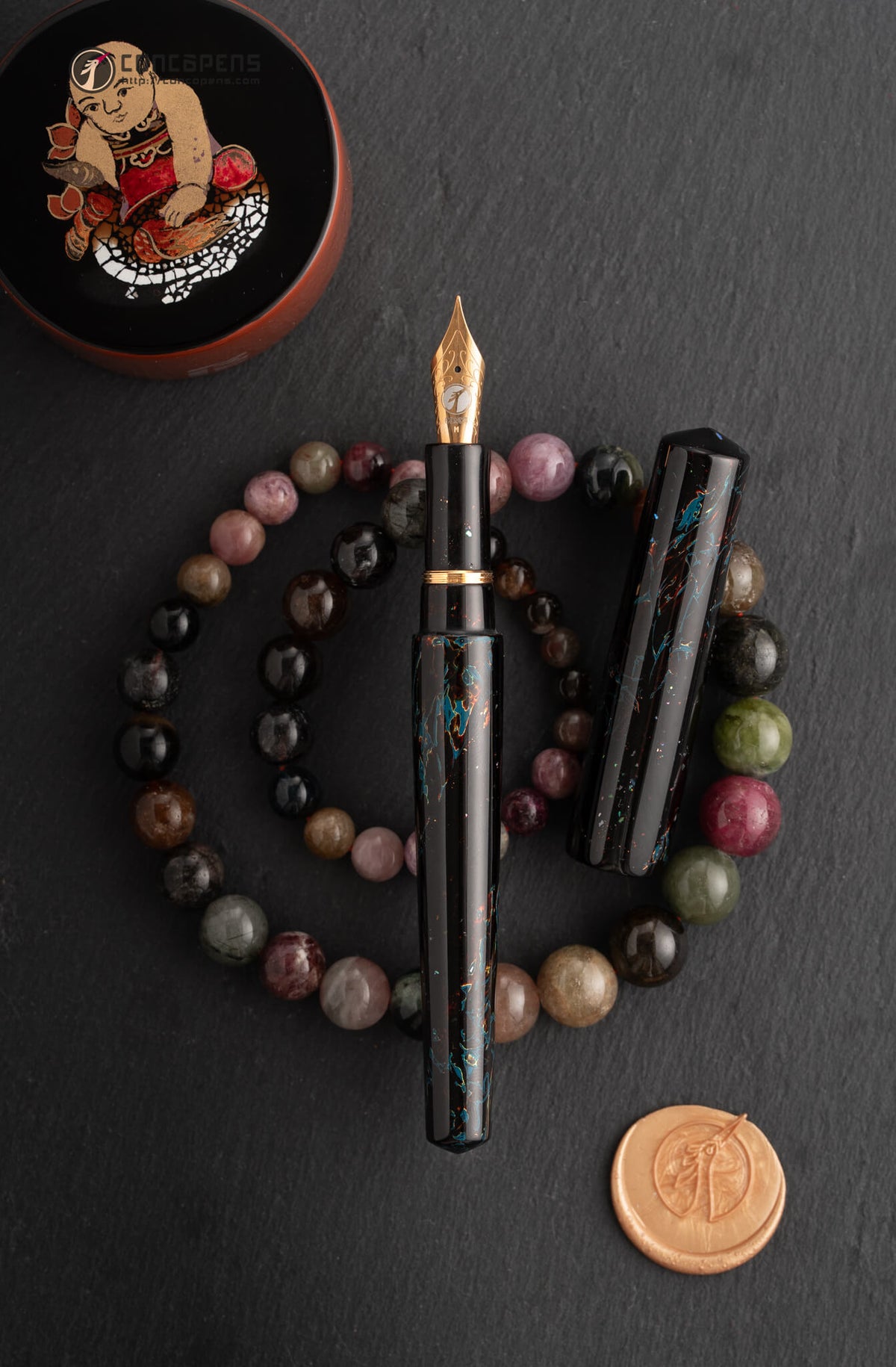 ConCoPens Traditional Vietnamese Lacquer Fountain Pen - Obsidia
