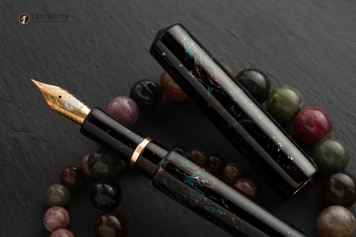 ConCoPens Traditional Vietnamese Lacquer Fountain Pen - Obsidia