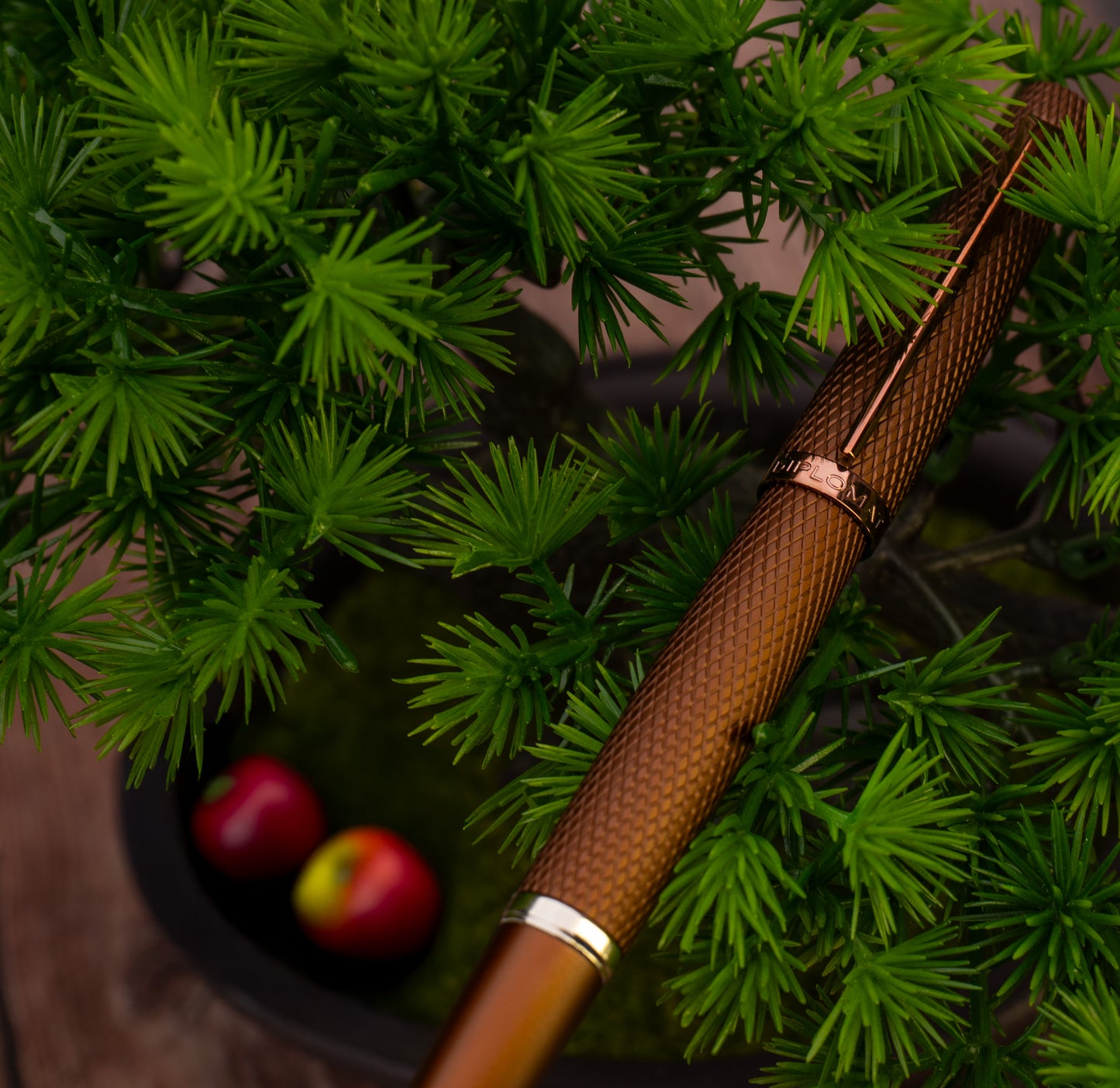 Diplomat Viper Fountain Pen - Brown Guilloche