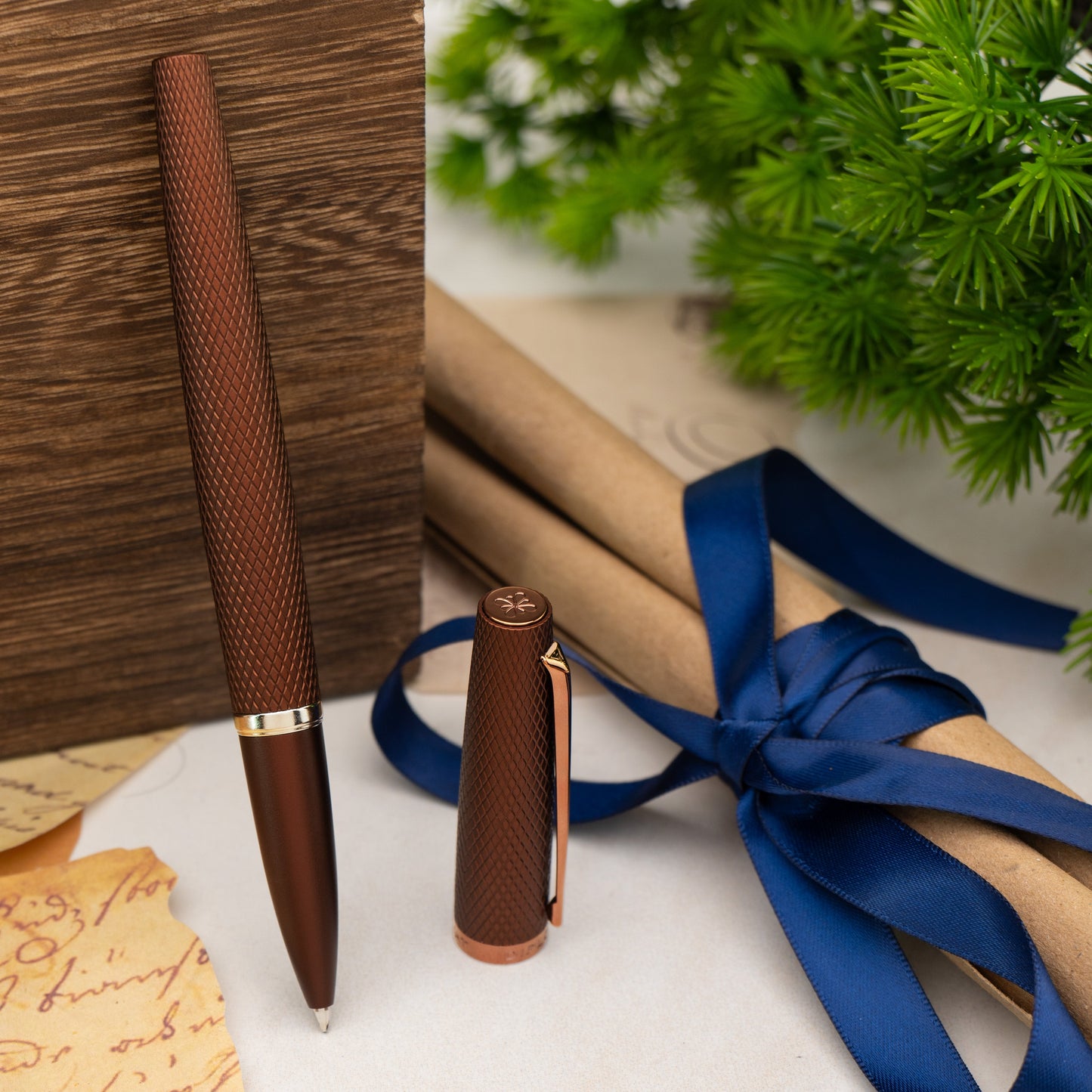 Diplomat Viper Rollerball - Brown Guilloche