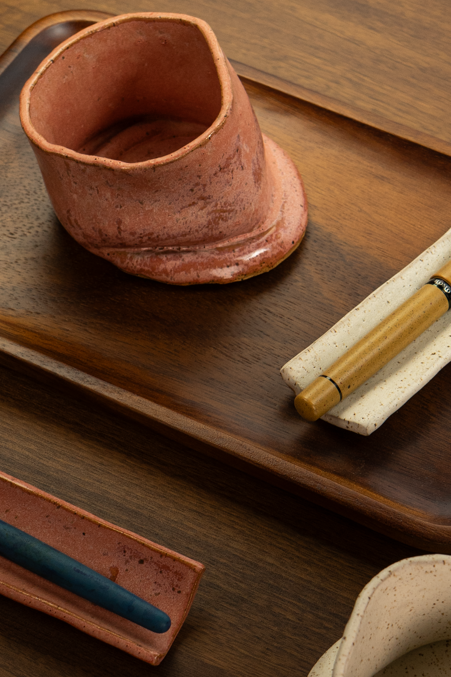Dromgoole's x mhexart The Tool Bench - Oatmeal