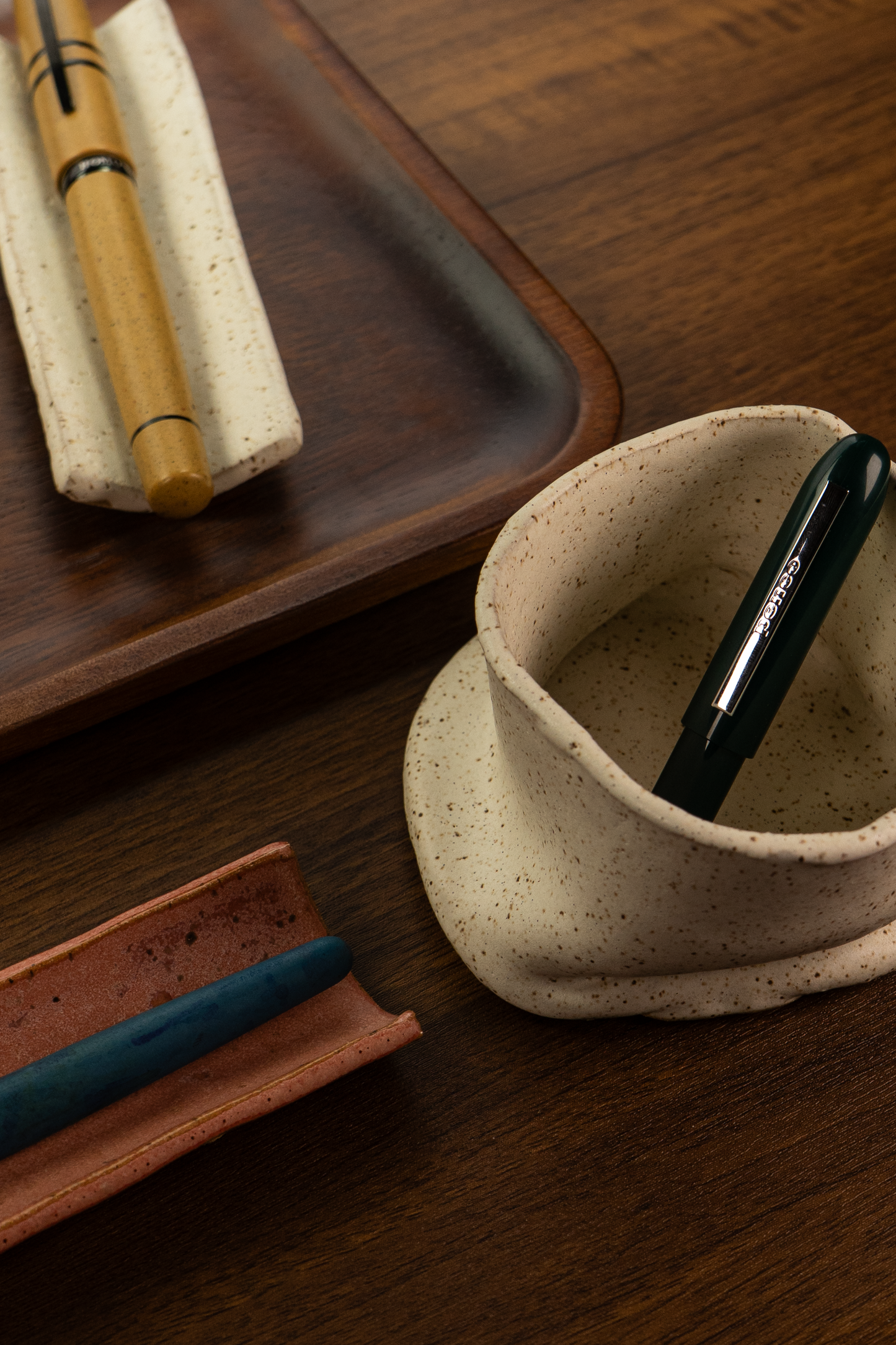Dromgoole's x mhexart The Tool Bench - Oatmeal