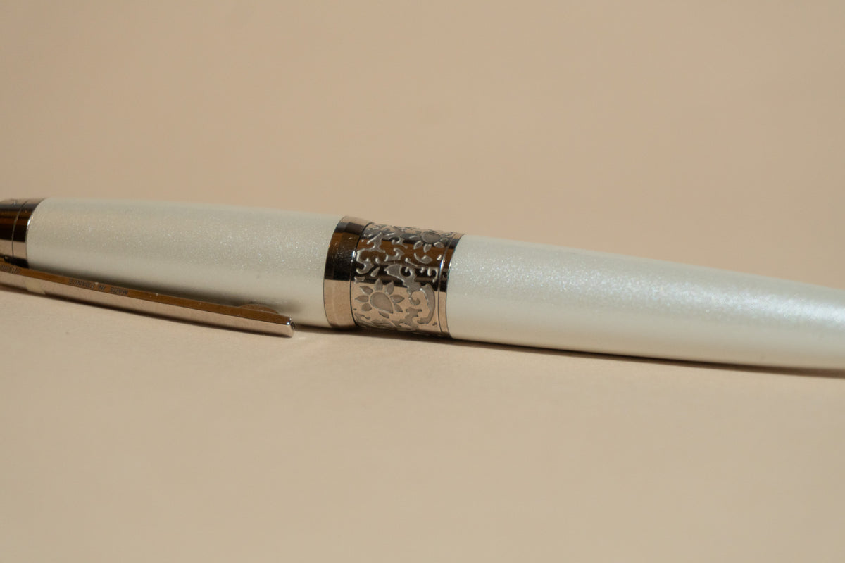 Pre-Owned S.T. Dupont Caprice Mother of Pearl Ballpoint
