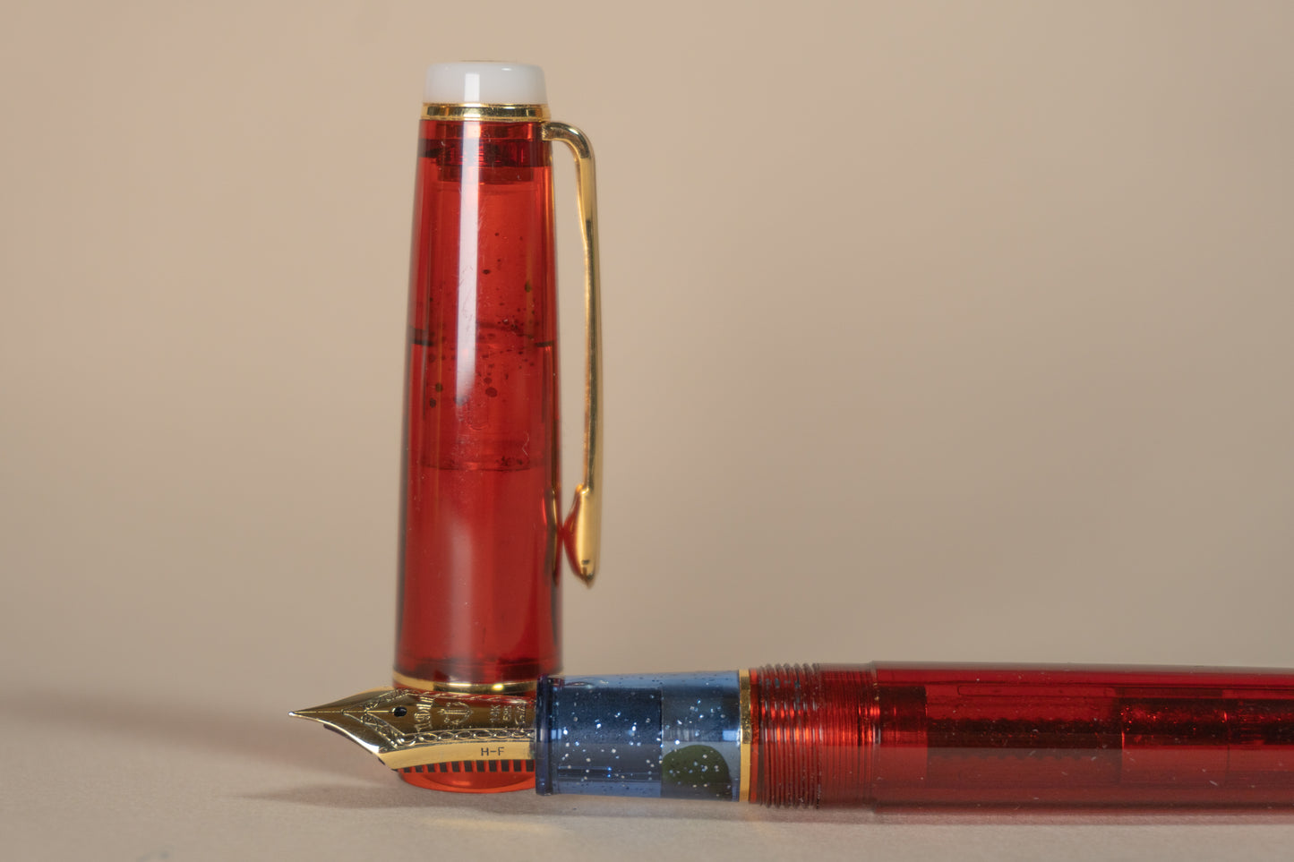 Pre-Owned Sailor Pro Gear Slim Go USA Fountain Pen - Hard Fine