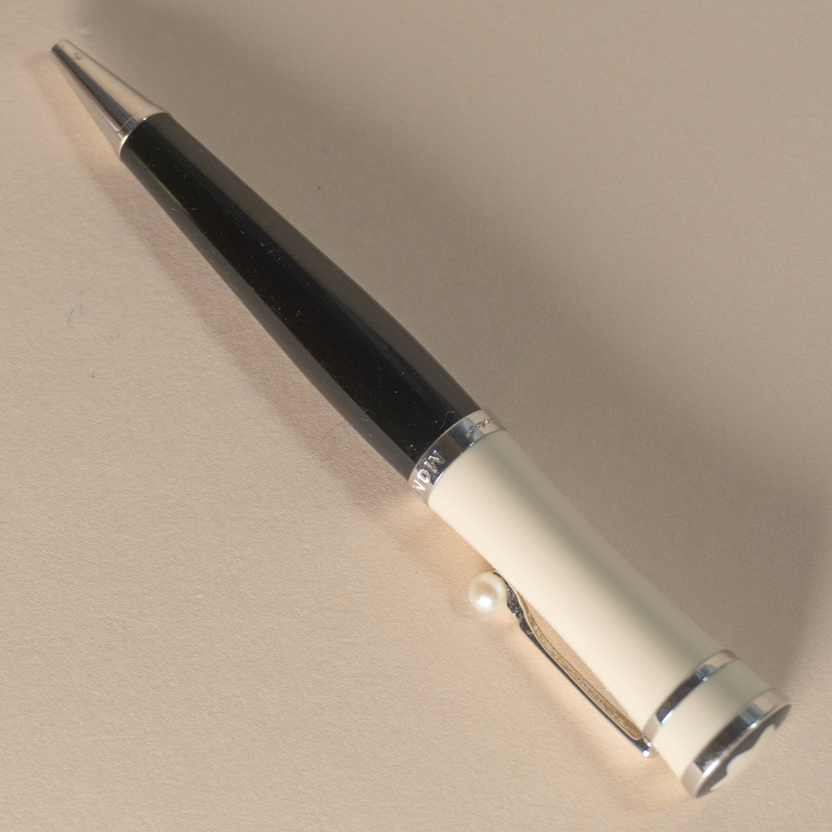 Pre-Owned Montblanc Muses Greta Garbo Ballpoint