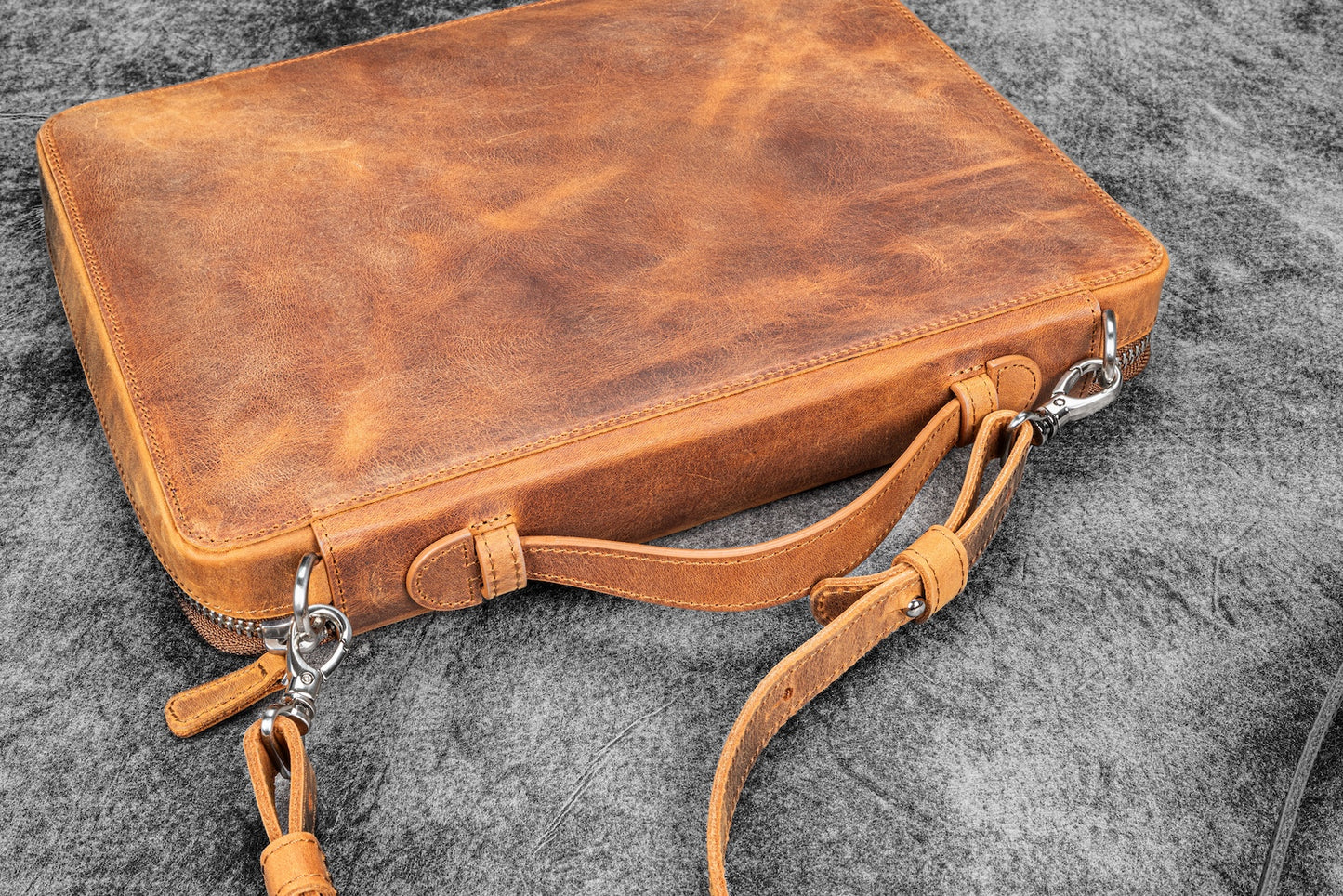 Galen Leather Zippered A4 Folio Compendium Bag - Crazy Horse Brown