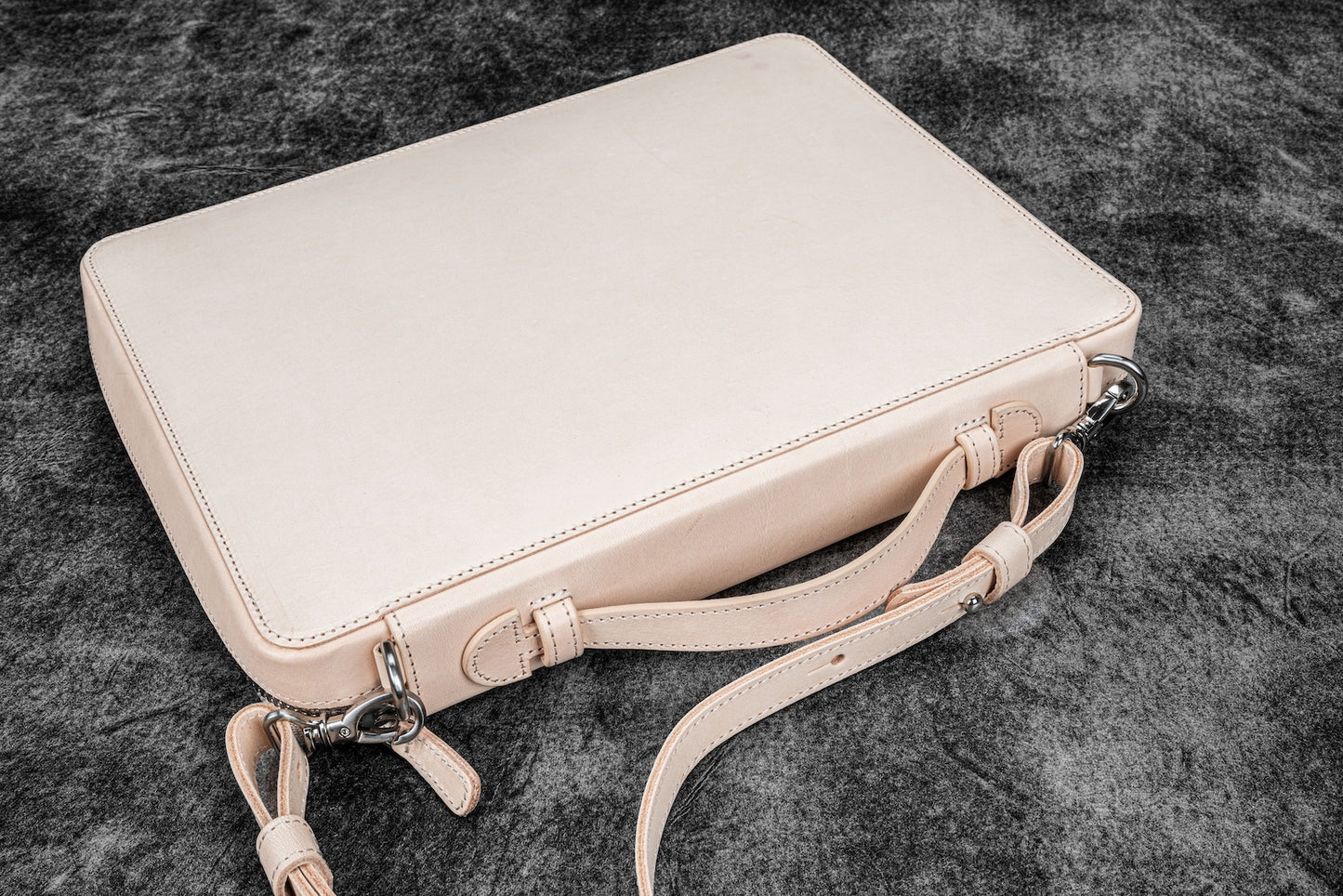 Galen Leather Zippered A4 Folio Compendium Bag - Undyed