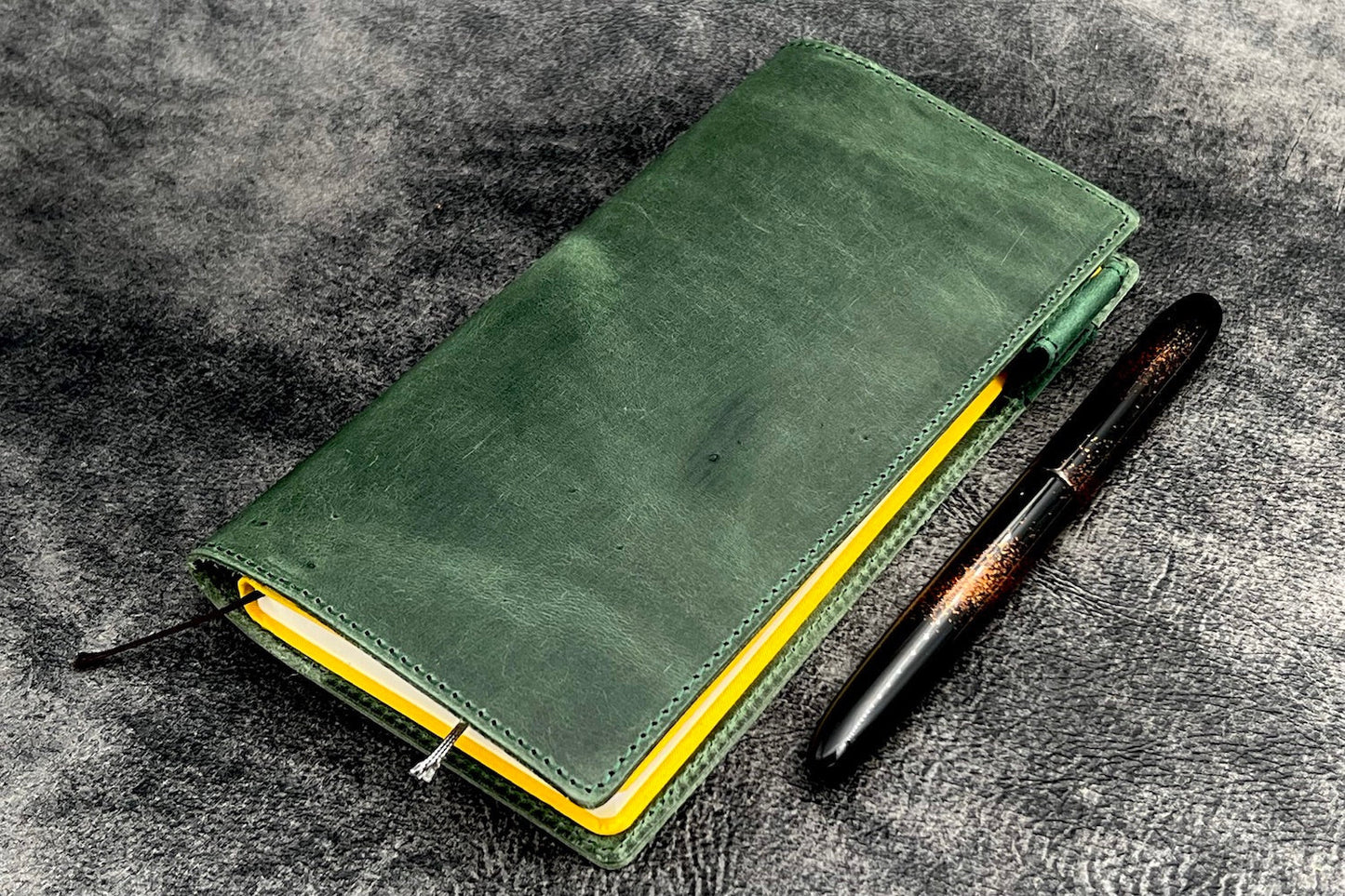 Galen Leather Wallet Insert for Traveler's Notebook Regular Size/Hobonichi Weeks Cover - Crazy Horse Forest Green