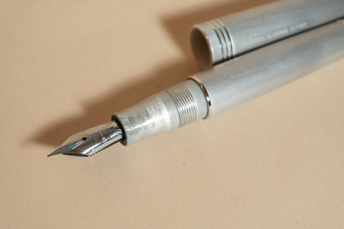 Pre-Owned Leonardo Momento Zero Alumina Fountain Pen - Fine