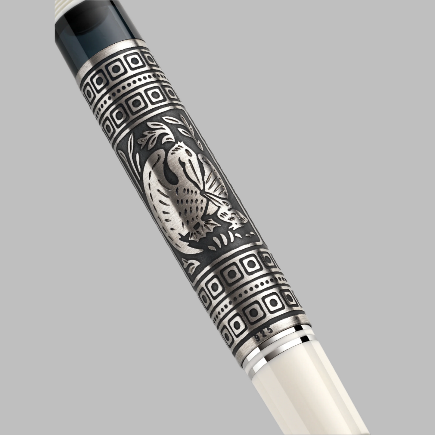 Pelikan Toledo® 910 White Fountain Pen (Special Edition - Retired)