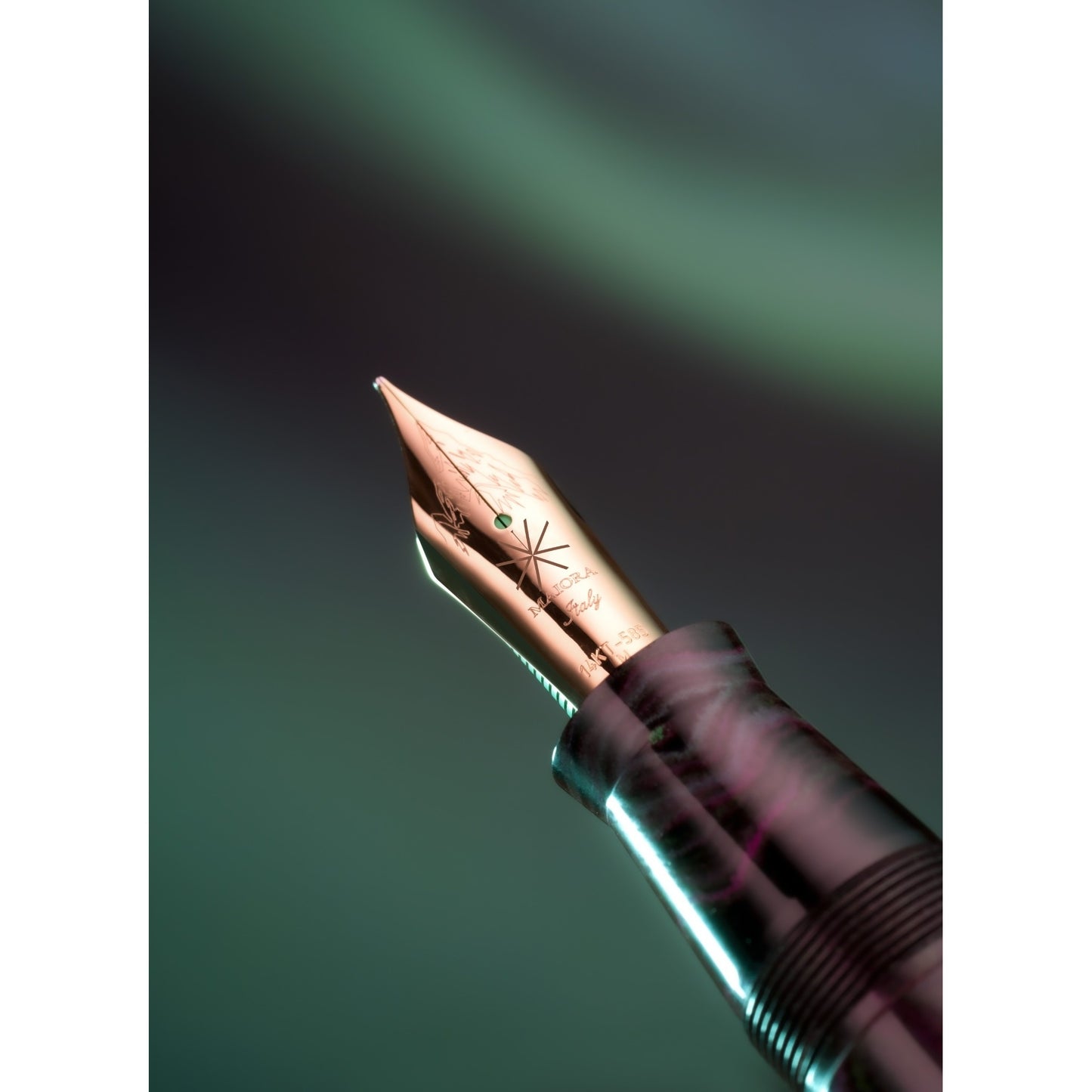 Maiora Everest Fountain Pen - Boreale (Limited Edition)