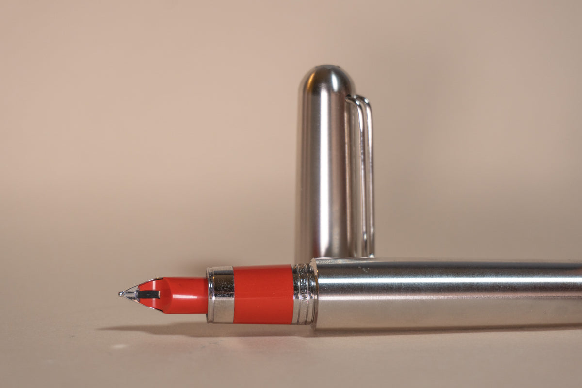 Pre-Owned Montblanc (M) Red Signature Fountain Pen - Medium