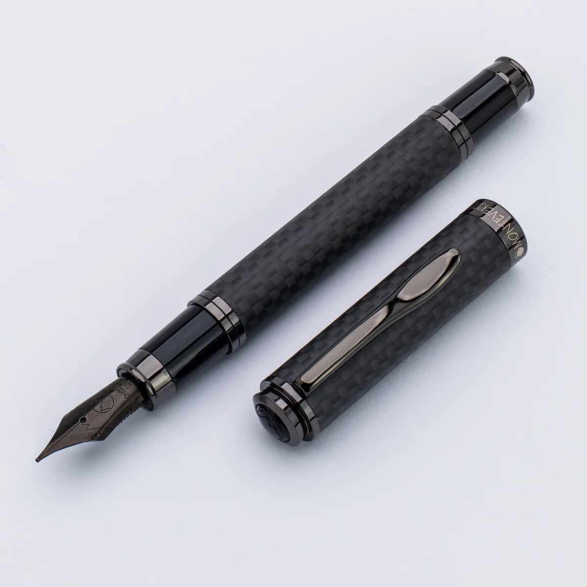 Monteverde Innova Fountain Pen - Matte Carbon Fiber with Gunmetal Trim