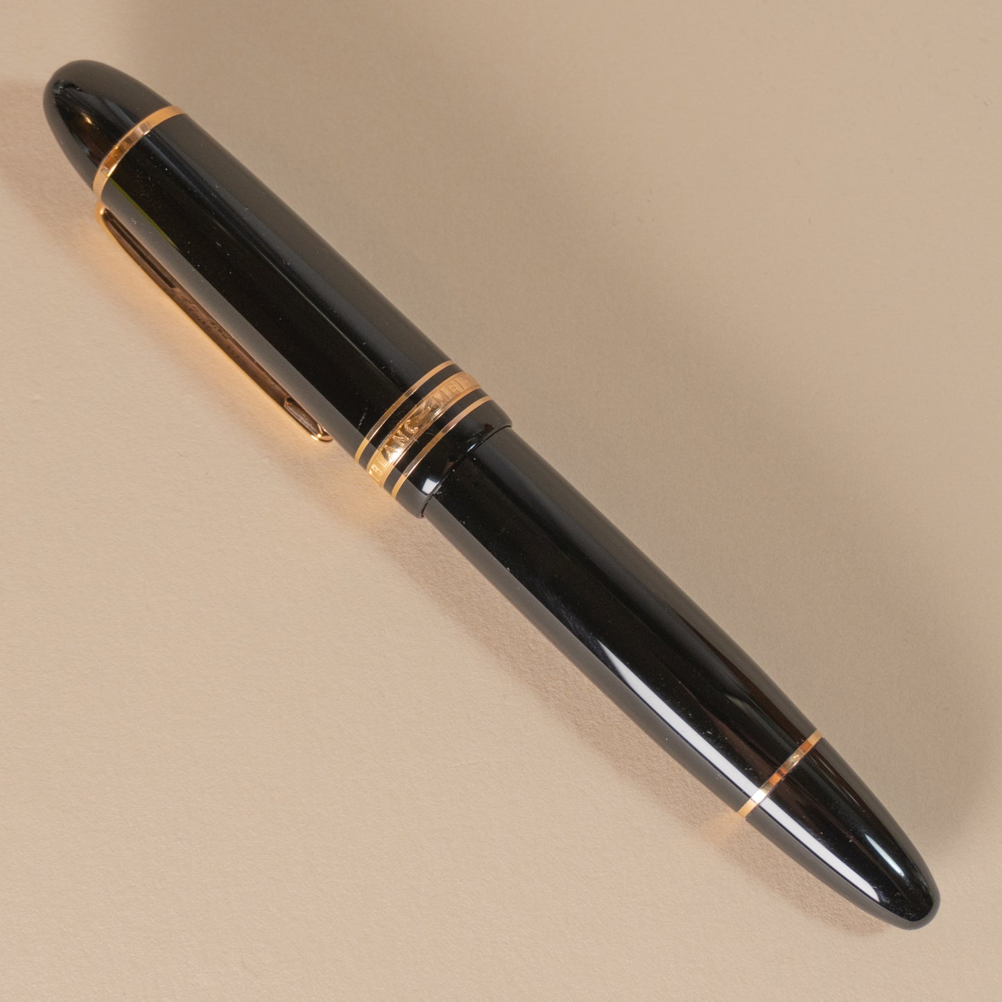 Pre-Owned Montblanc 149 Fountain Pen w/ Rose Gold Trim