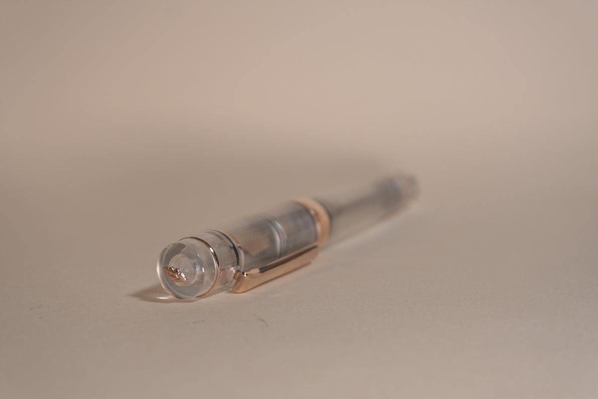 Pre-Owned Stipula Suprema Nuda Rose Fountain Pen - Medium
