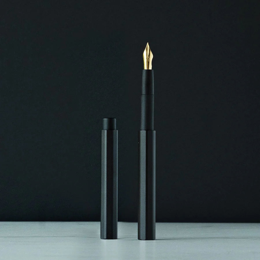 Tom's Studio The Studio Pocket Fountain Pen 2.0 - Black