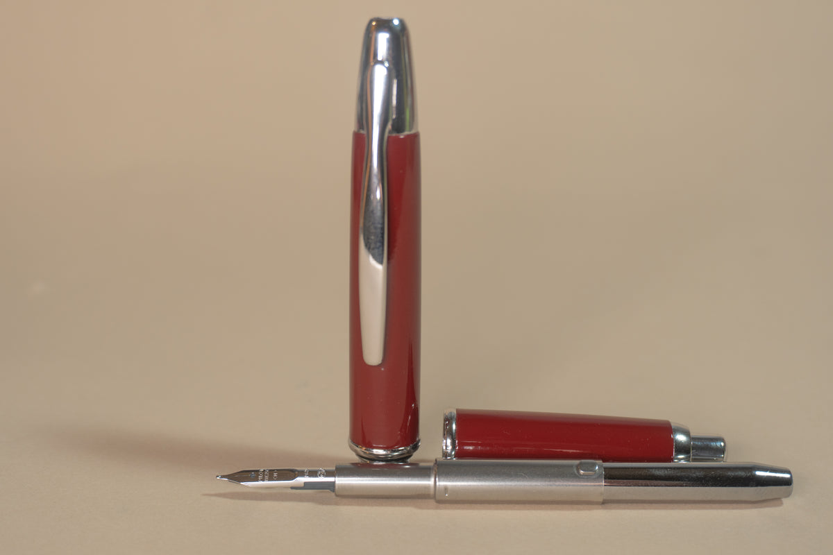 Pre-Owned Pilot Vanishing Point Red with Rhodium Trim - Medium