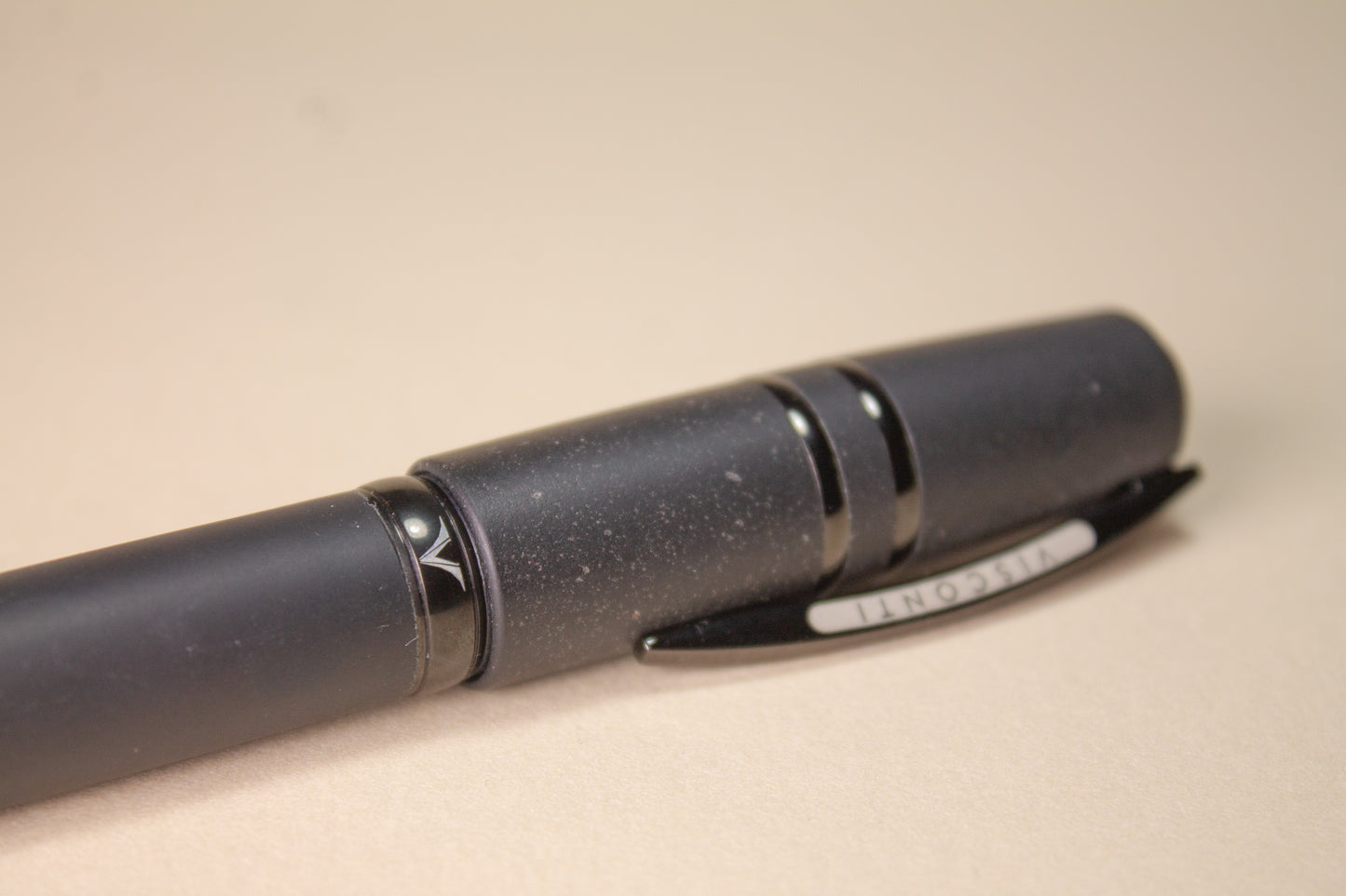 Pre-Owned Visconti Homo Sapiens Dark Age - 23k Medium