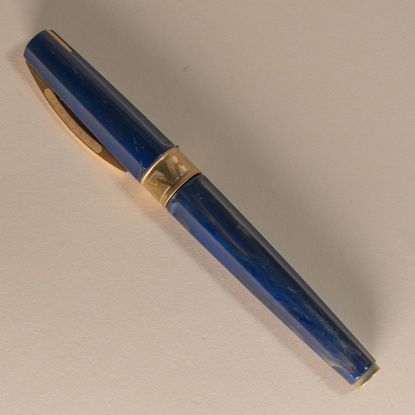 Pre-Owned Visconti Mirage Mythos Fountain Pen - Zeus - Fine