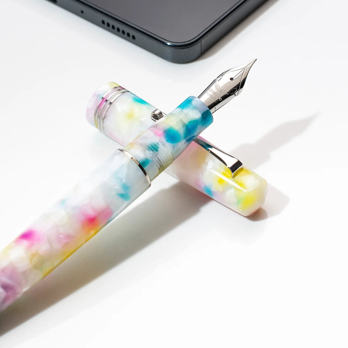 Leonardo Momento Zero Fountain Pen - Confetti with Silver Trim