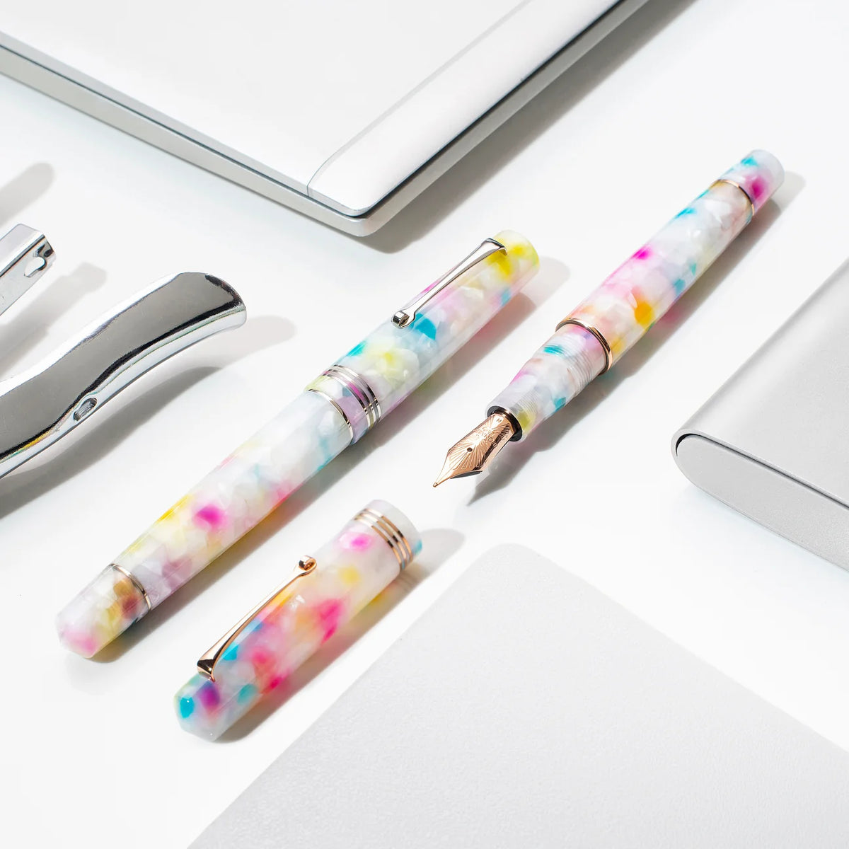 Leonardo Momento Zero Fountain Pen - Confetti with Silver Trim