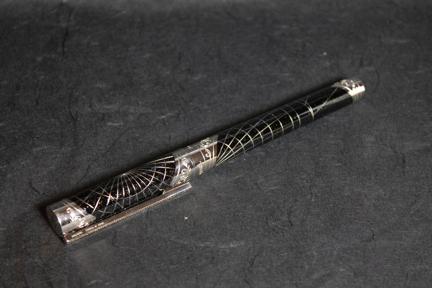 Pre-Owned S.T. Dupont Neo Classique Shoot the Moon Fountain Pen Medium