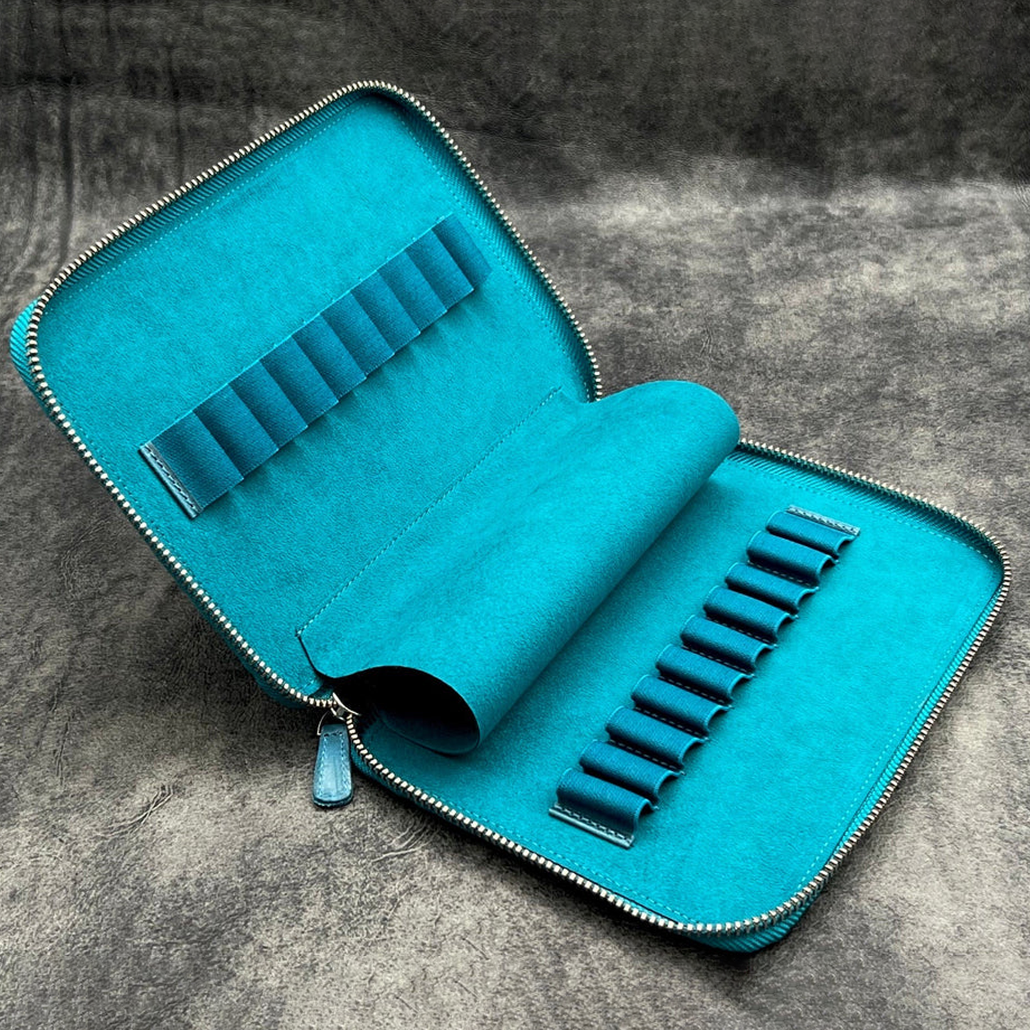 Galen Leather Zippered 20 Slots Pen Case - Crazy Horse Ocean Blue