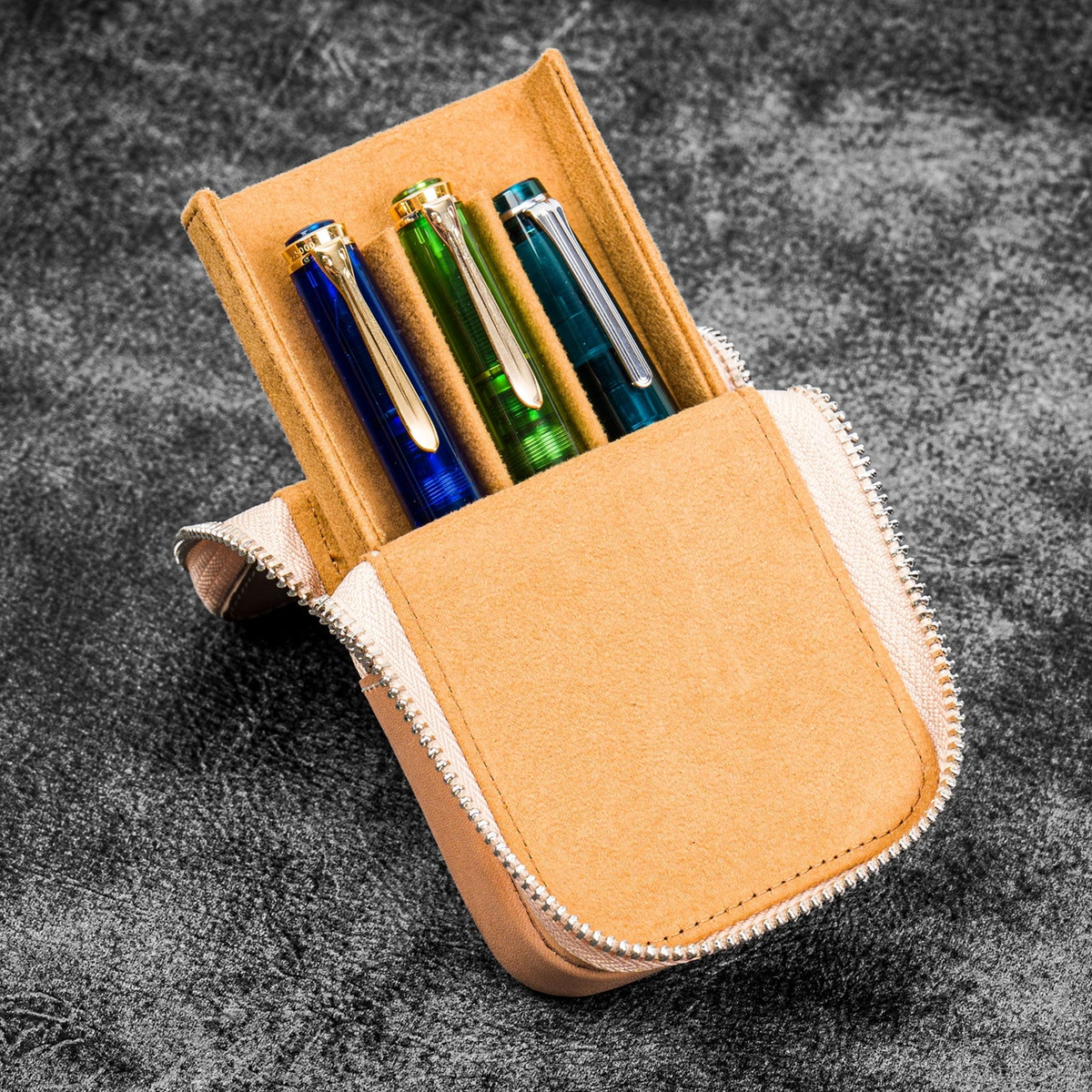 Galen Leather 3 Slot Zippered Magnum Opus Pen Case - Undyed Leather (with Removable Pen Tray)