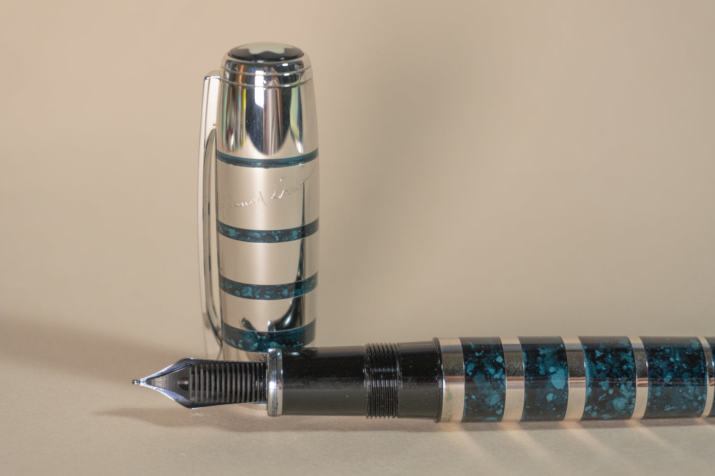 Pre-Owned Montblanc Writers Series George Bernard Shaw Fountain Pen - Medium
