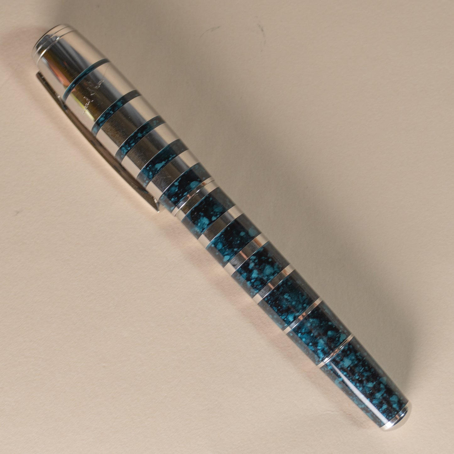 Pre-Owned Montblanc Writers Series George Bernard Shaw Fountain Pen - Medium
