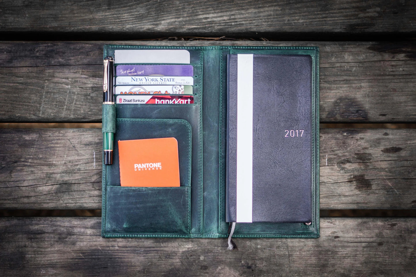 Galen Leather Wallet Insert for Traveler's Notebook Regular Size/Hobonichi Weeks Cover - Crazy Horse Forest Green