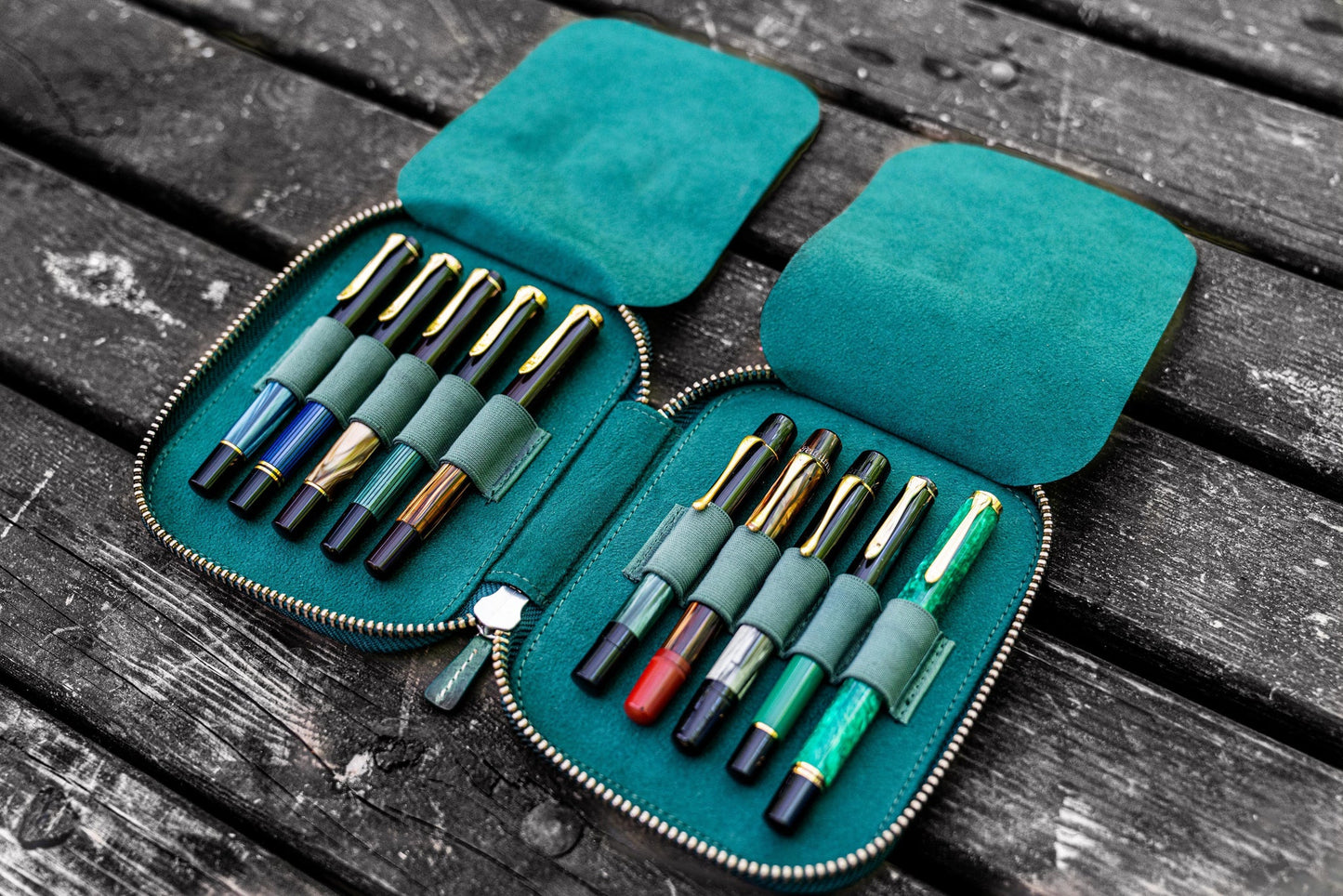 Galen Leather Zippered 10 Slots Pen Case - Crazy Horse Forest Green